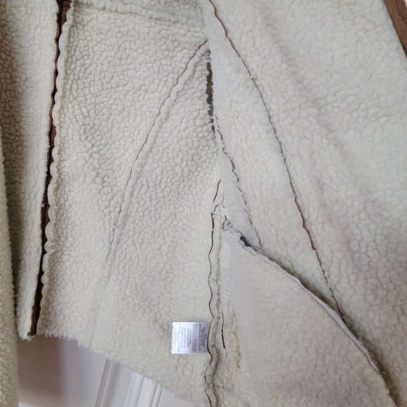 Olive & Oak Faux Suede Vest - Picture 7 of 11